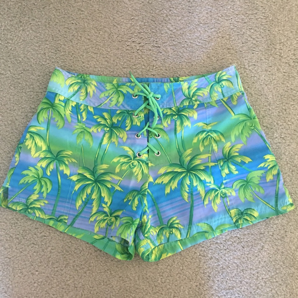 No Boundaries Tropical Swim Shorts Small (5-7)
